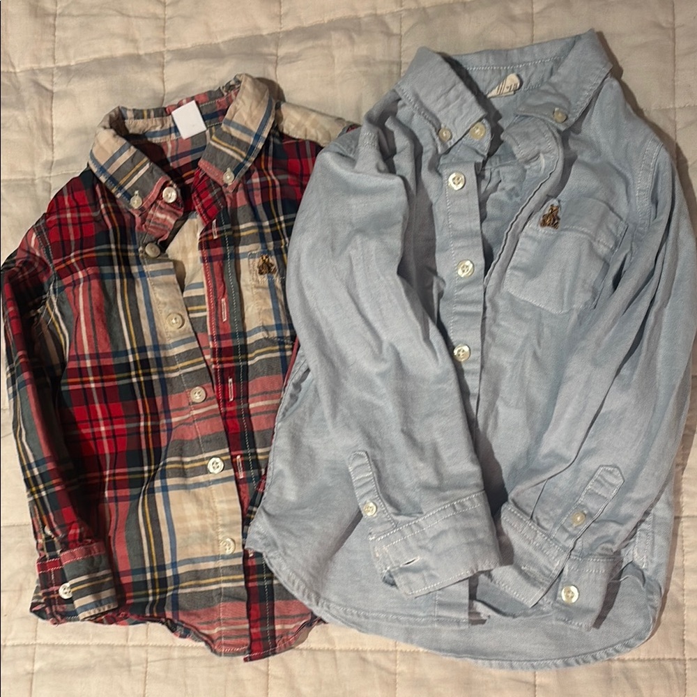 Perfect condition 2x 4T boys Gap button downs